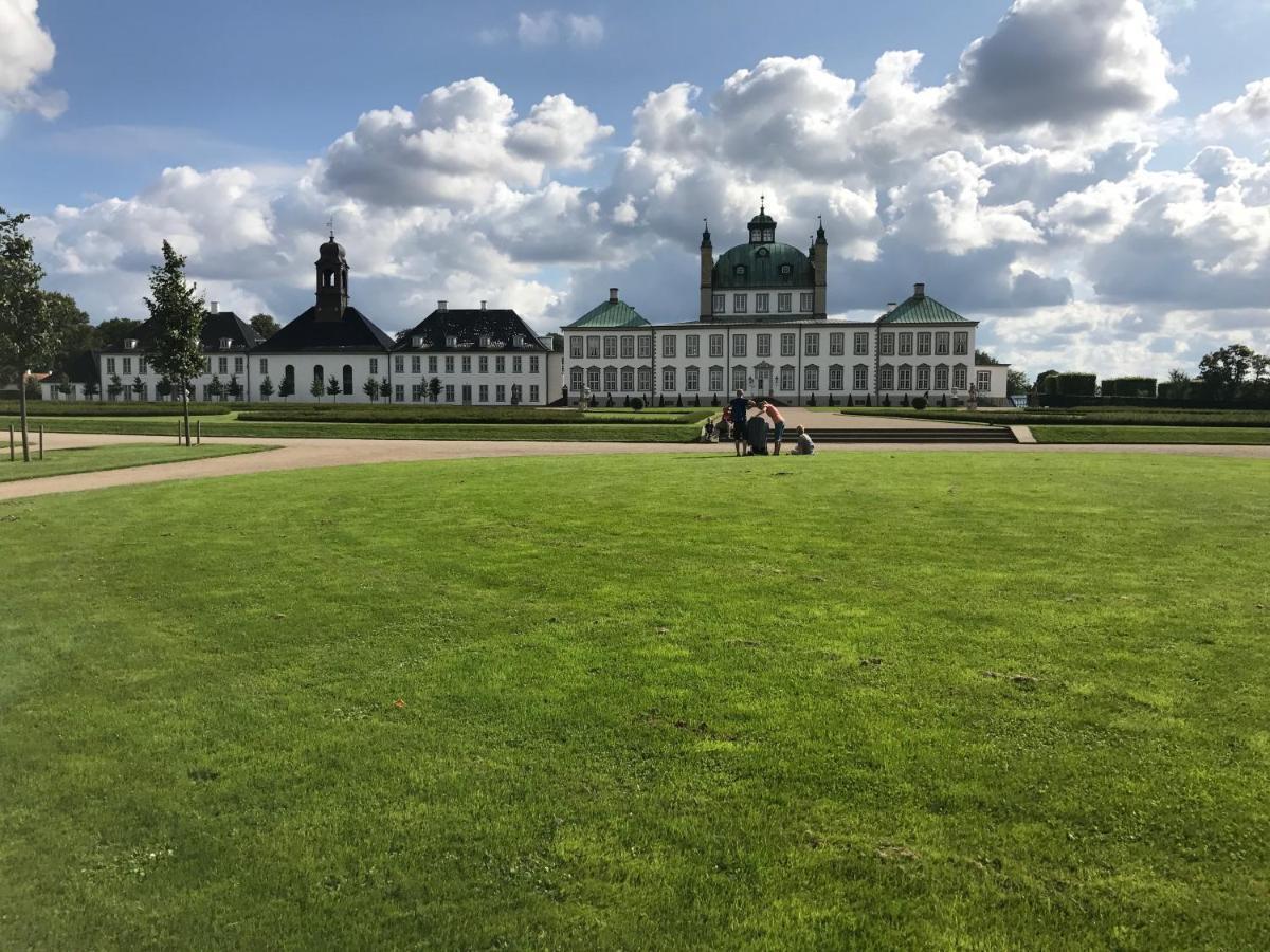 Julieanehab Hotell Fredensborg Eksteriør bilde