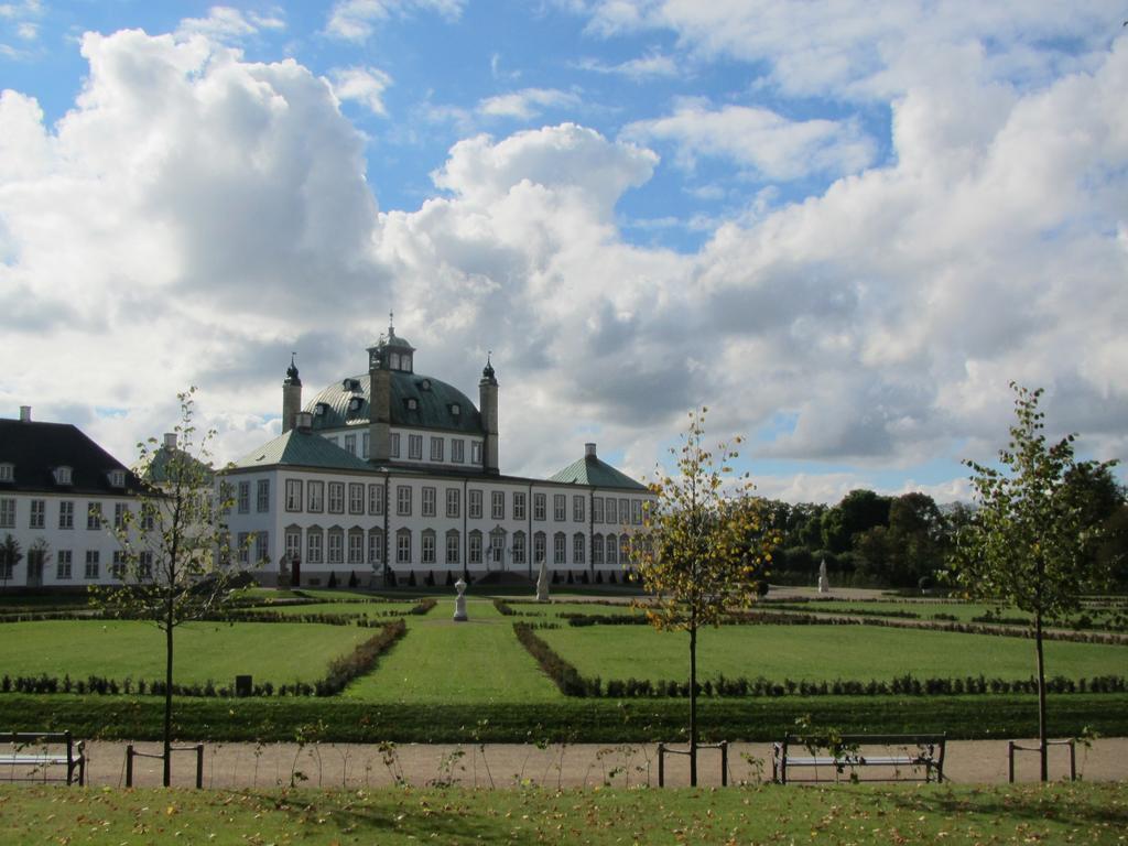 Julieanehab Hotell Fredensborg Eksteriør bilde